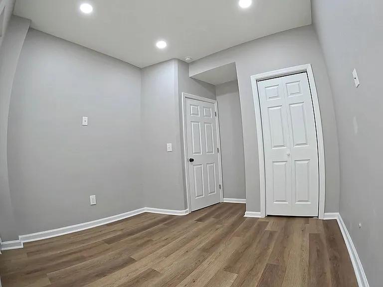 350 Princeton Ave — Photo 14