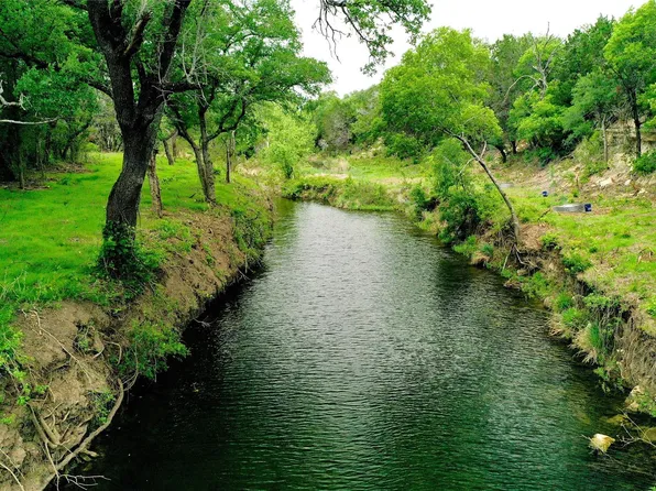 S Fm 1174, Bertram, TX 78605