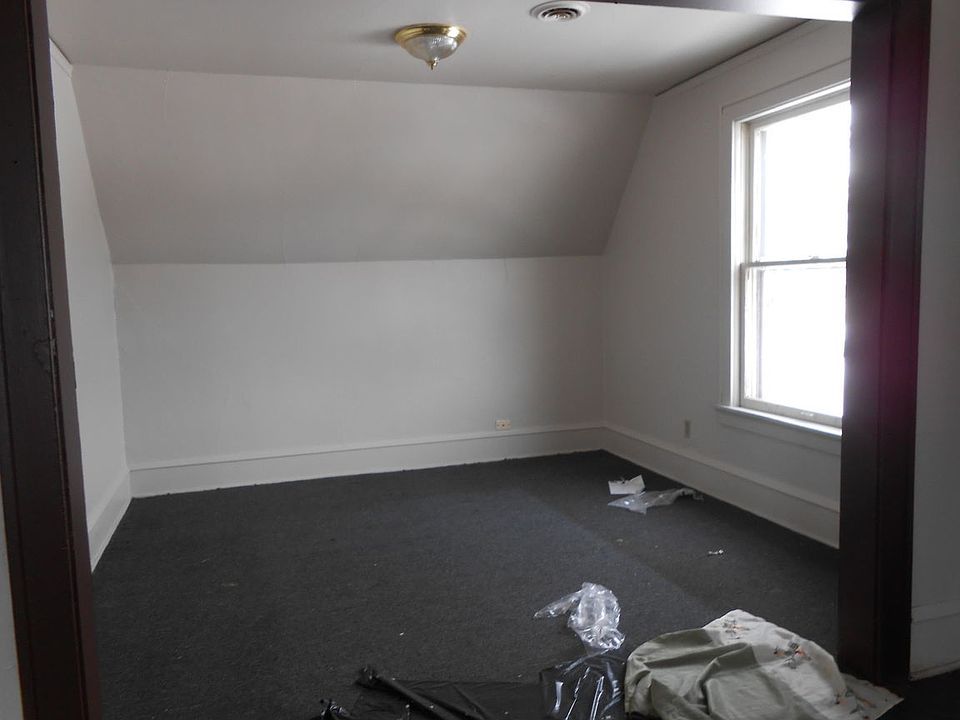 2nd image of 3601 W Clarke St