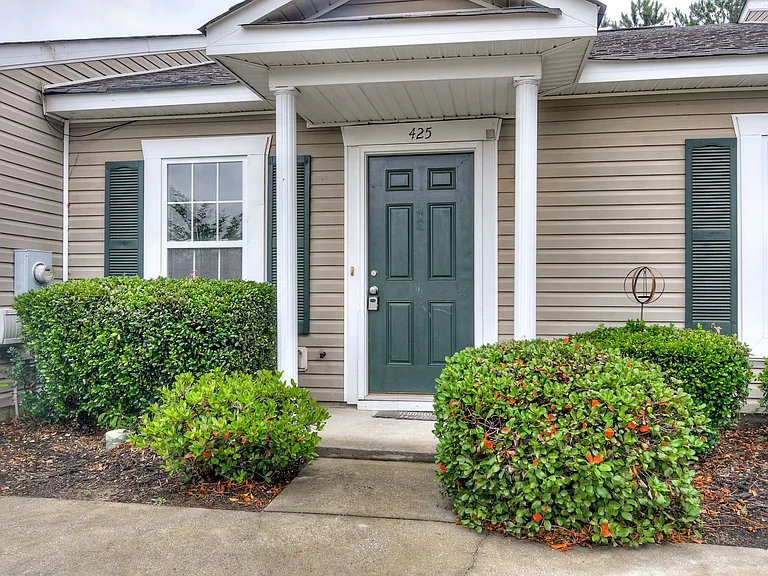 425 Long Needle Cir — Photo 4