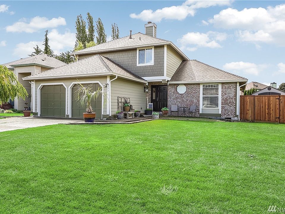 Welcome home to this 4 bedroom 2 bath home in Mt. Peak Village!