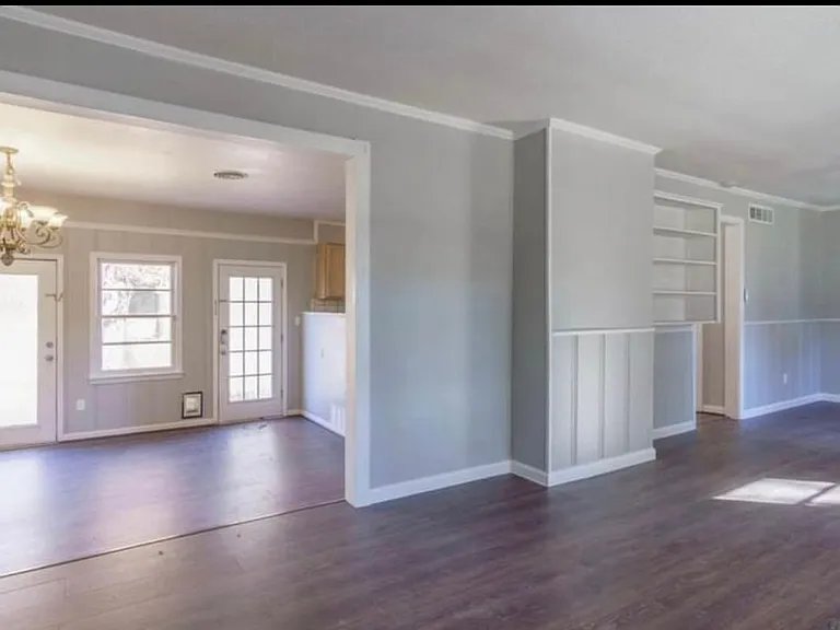 2802 Tryon Rd — Photo 3