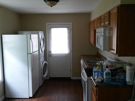 5th image of 1300 Peggy Ann Dr #B
