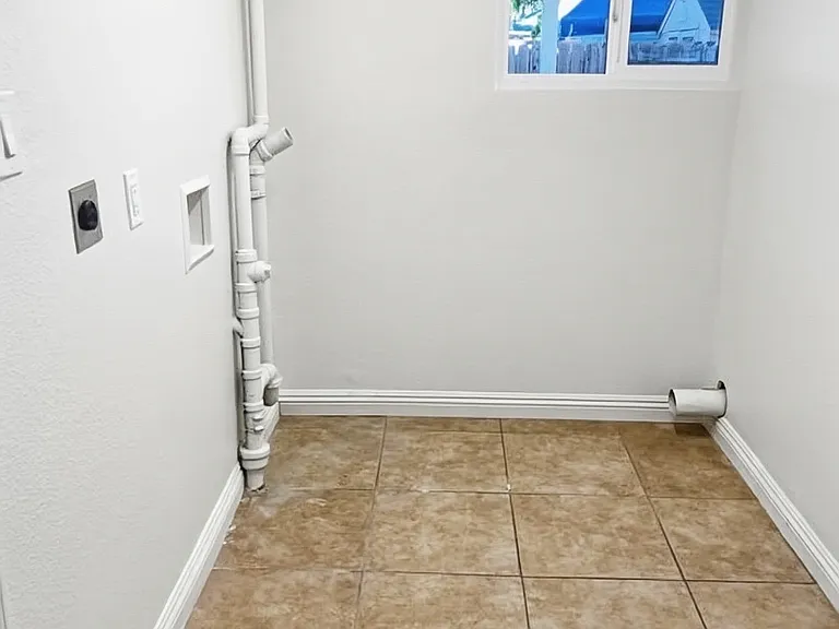 835 E Nocta St — Photo 9