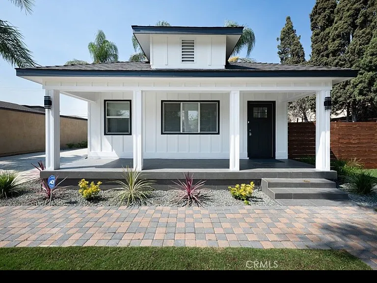 4705 E Washington Ave — Photo 1