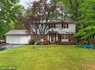 4036 Doveville Ln, Fairfax, VA 22032