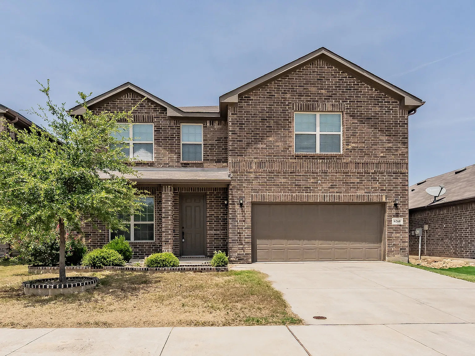4 bed, 2616 sqft, $2,850 — Photo 1
