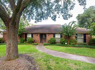 885 Goodhue Rd, Beaumont, TX 77706