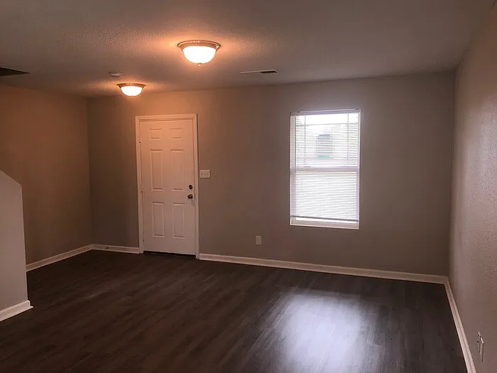 28015 Chasebrook Dr — Photo 2
