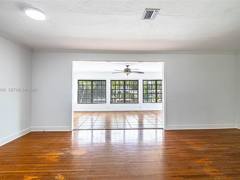 740 Jeronimo Dr — Photo 5
