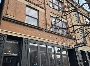 3707 N Southport Ave #2, Chicago, IL 60613