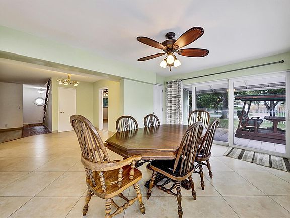 3rd image of 2780 SE 5th Court