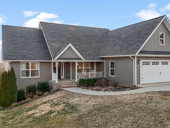 3rd image of 317 Independence Dr
