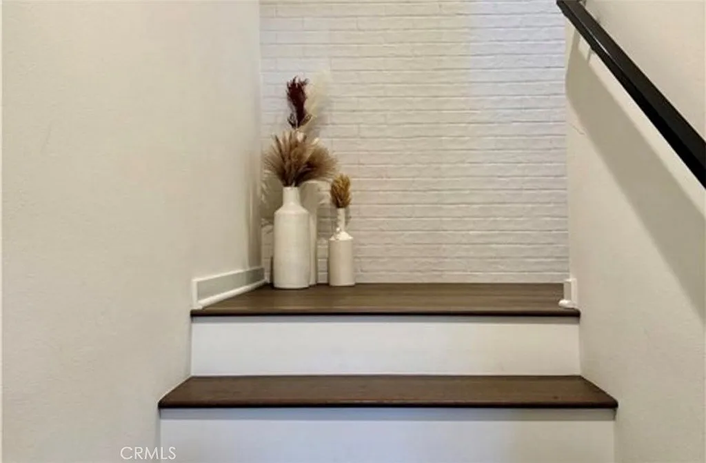 3 bed, 2.5 bath, 1721 sqft, $7,000 — Photo 3