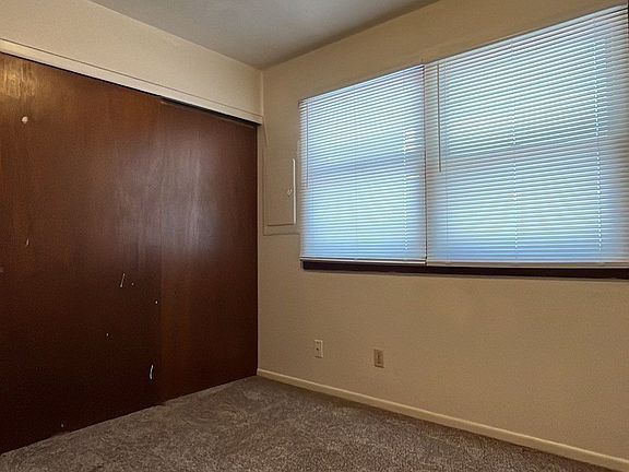 4th image of 447 S 26th St #449