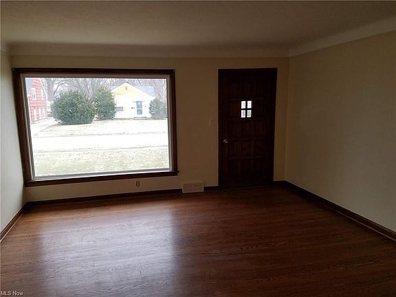 4th image of 4178 W 226th St