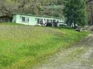 20490 Highway 62, Shady Cove, OR 97539