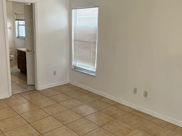 1646 Oak Hill Trl — Photo 27
