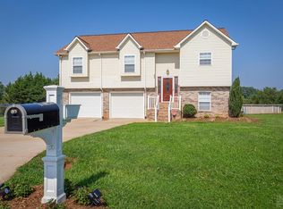 4887 Wordsworth Cir, Conover, NC 28613