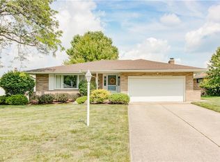 7286 Barton Hill Dr, Parma, OH 44129