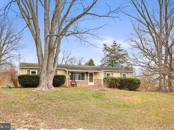 75 Vista Cir, Etters, PA 17319