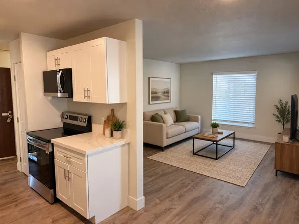 400 S Saliman Rd APT 92, Carson City, NV 89701