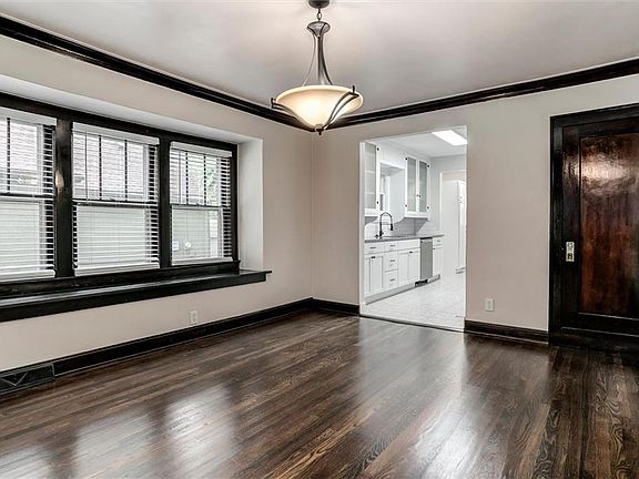 5th image of 4206 Bell St