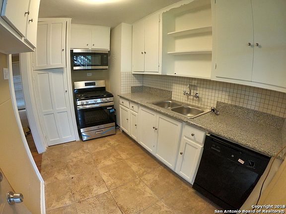 2nd image of 103 E Wildwood Dr APT D