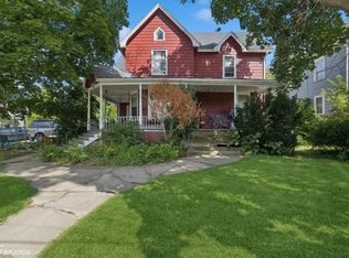 307 Garfield St, Harvard, IL 60033