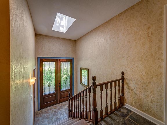 5th image of 1310 Bayou Dr