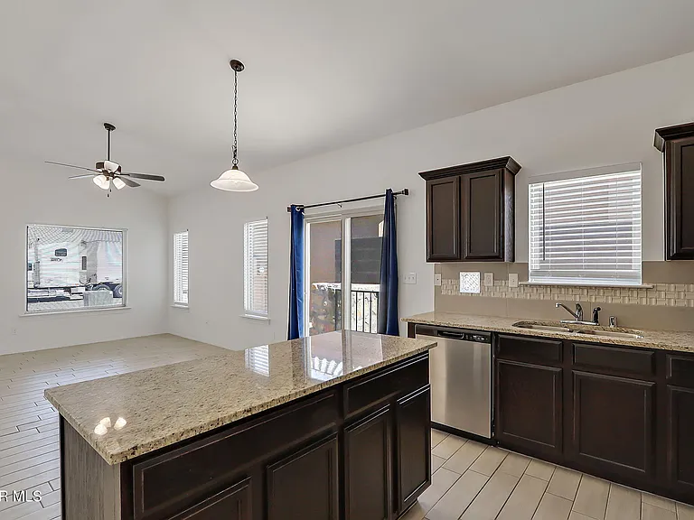 533 Paseo Modesto Dr — Photo 10