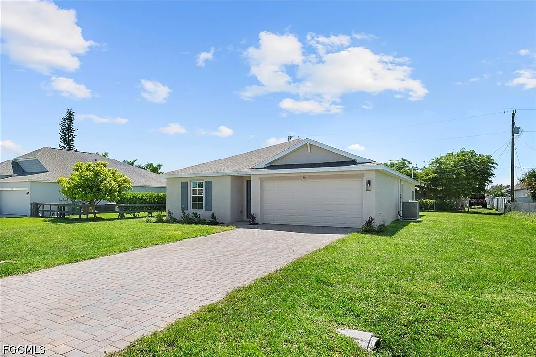 4 bed, 2.0 bath, 1500 sqft, $2,250 — Photo 2