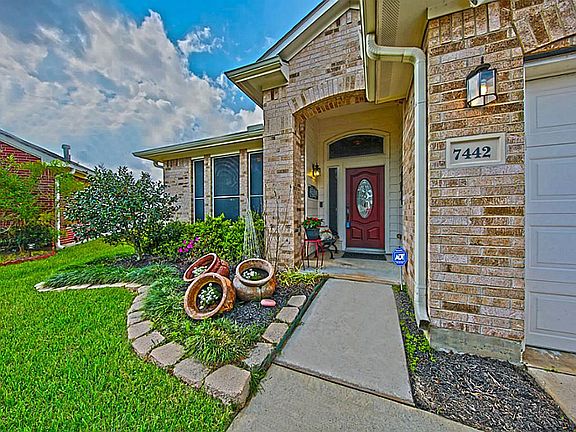 2nd image of 7442 Jacobs Well Dr