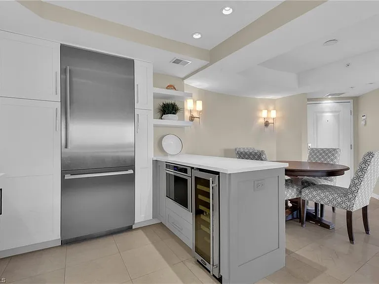 4751 Gulf Shore Blvd N #3 — Photo 8