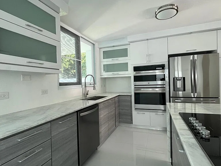 1141 Vistamar Marina E — Photo 5