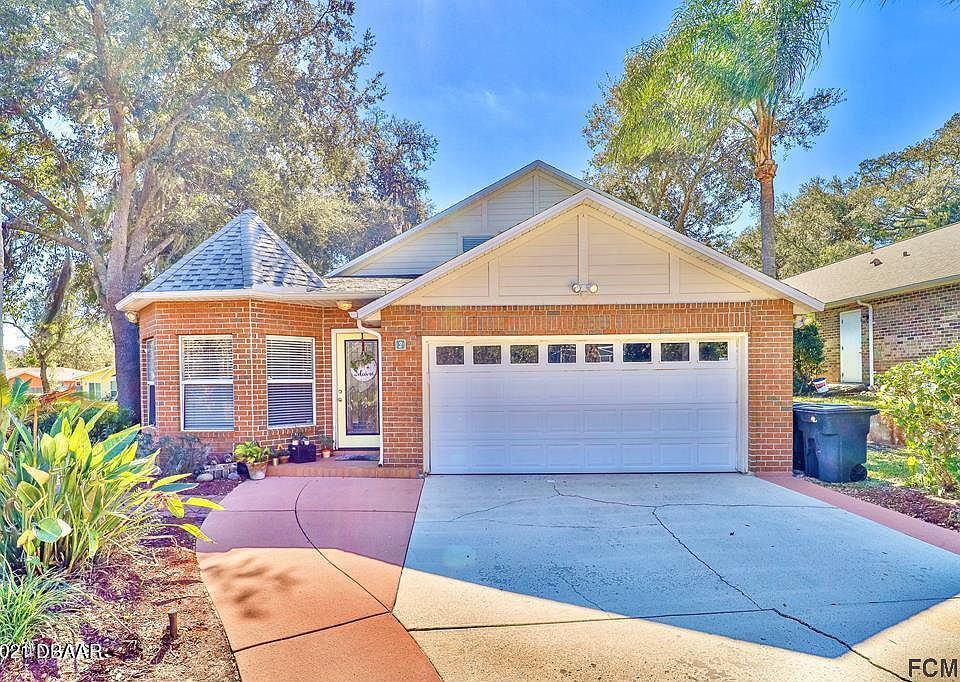 1st image of 2 Oak Village Dr