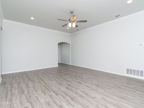 4th image of 6910 Catherine Dr