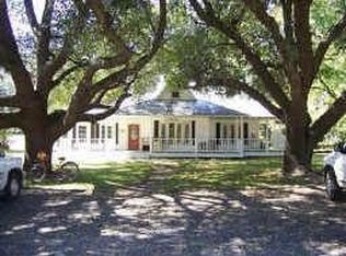 313 S Main St, Jewett, TX 75846