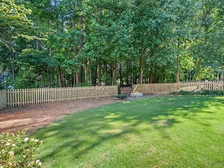 3105 Ballet Ct SE — Photo 24