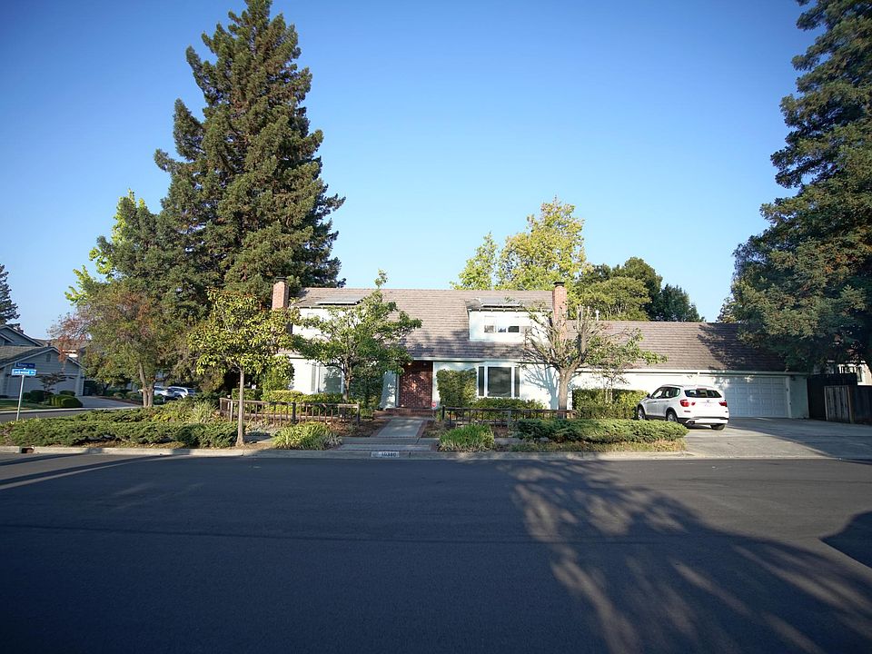 1st image of 10380 Lockwood Dr #A
