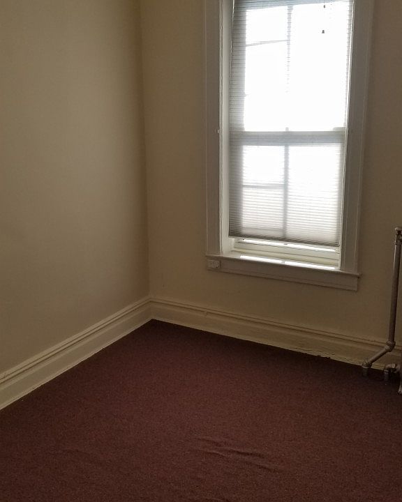 2nd image of 1654 E 54th St