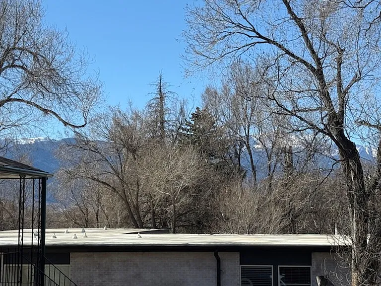 2575 E Uintah St — Photo 10
