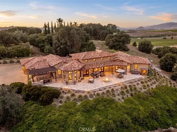 2350 Camino Edna, San Luis Obispo, CA 93401