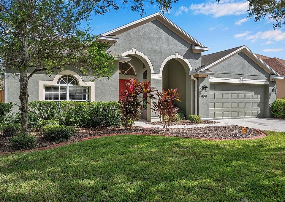 1st image of 9508 Laurel Ledge Dr