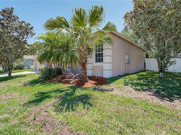 4th image of 7628 Crescent Palm Dr
