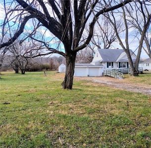6610 NW Waukomis Dr, Kansas City, MO, 64151