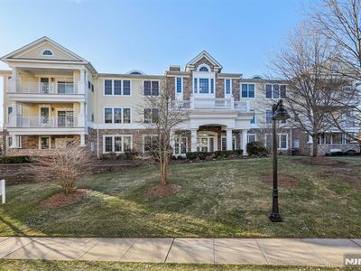 701 Four Seasons Ln #701, Montvale, NJ, 07645