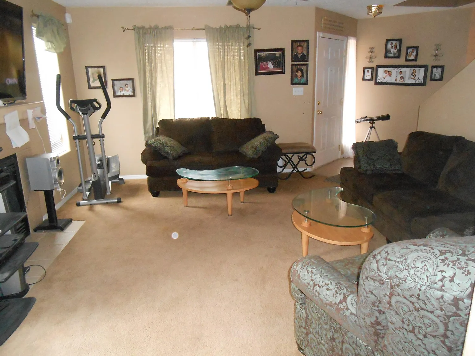 3 bed, 2.5 bath, 1875 sqft, $2,200 — Photo 4