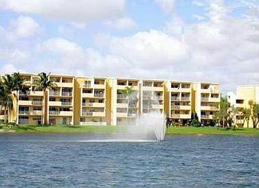 2nd image of 9375 Fontainebleau Blvd APT L427