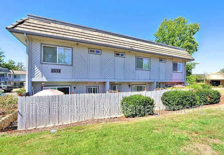 2515 Merrychase Dr #S — Photo 41